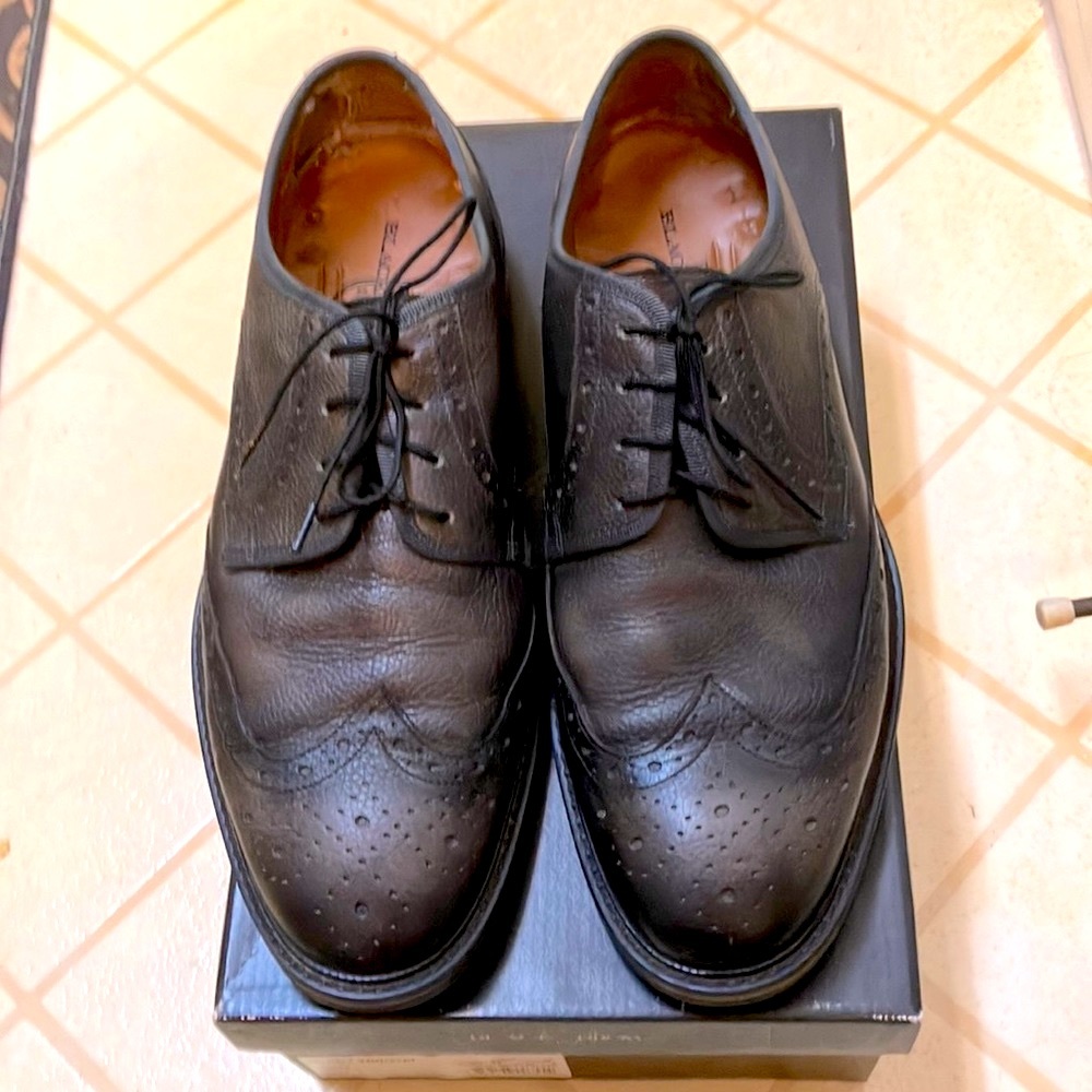 Derby wingtip dress shoes